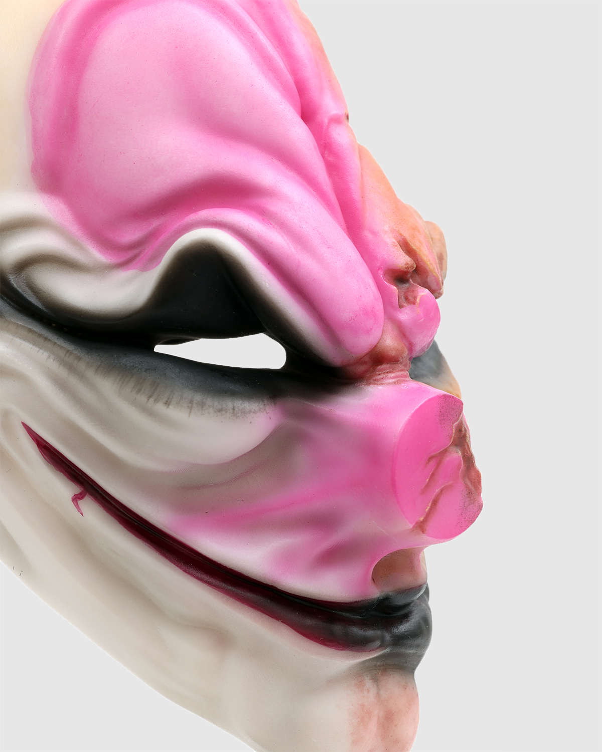 Limited Edition 1:2 scale Desktop Replica "Hoxton Mask"
